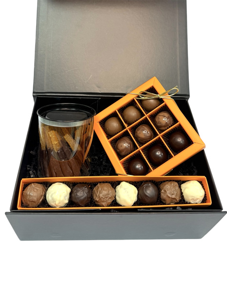 Zestaw Prezentowy z Pralinami „Chwile Klasyki"