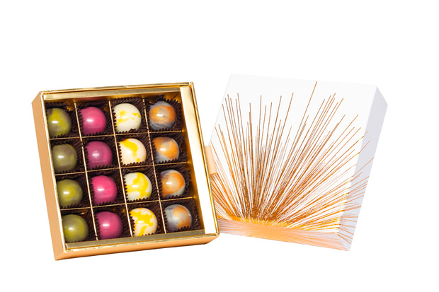 "Egzotyczna Odyseja" | Zestaw pralin – 16 sztuk