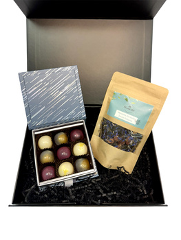 Zestaw Prezentowy z Herbatą i Pralinami „Sekrety Zorzy”