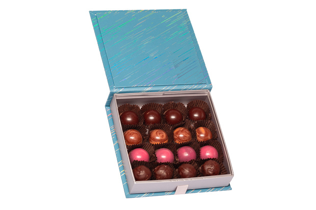 "Gwiazdkowa Klasyka" | Zestaw pralin – 16 sztuk