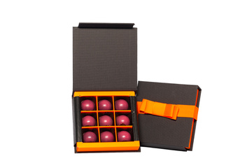 Praliny Wiśnia–Bób Tonka z belgijskiej czekolady Barry Callebaut – 9 sztuk