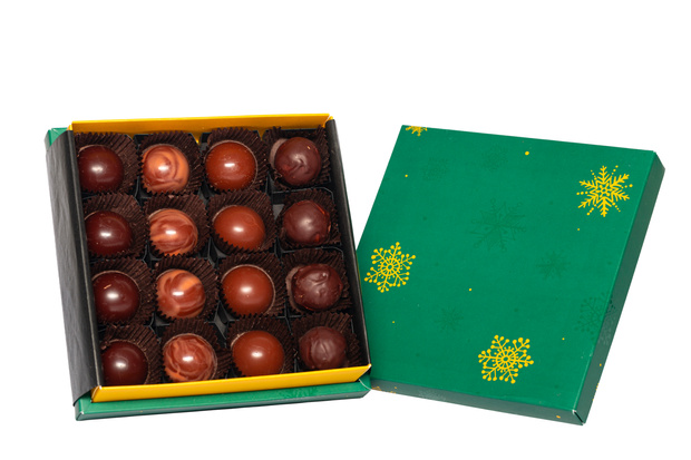 "Świąteczna Klasyka" | Zestaw pralin – 16 sztuk