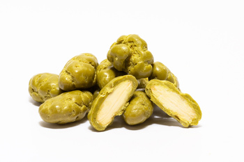 Draże – Migdały z nutą solonego karmelu i BIO matchy Moya  | 100 g.